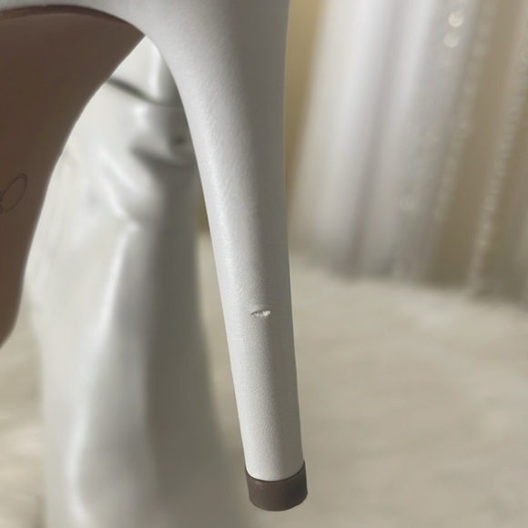 Light Grey Jessica Simpson Slouchy Ankle Booties. - Picture 13 of 17